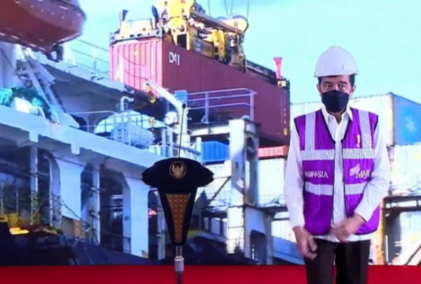 Presiden Joko Widodo melepas Ekspor Merdeka Pertanian dari 17 pelabuhan udara dan laut melalui video conference di Istana Kepresiden Bogor,